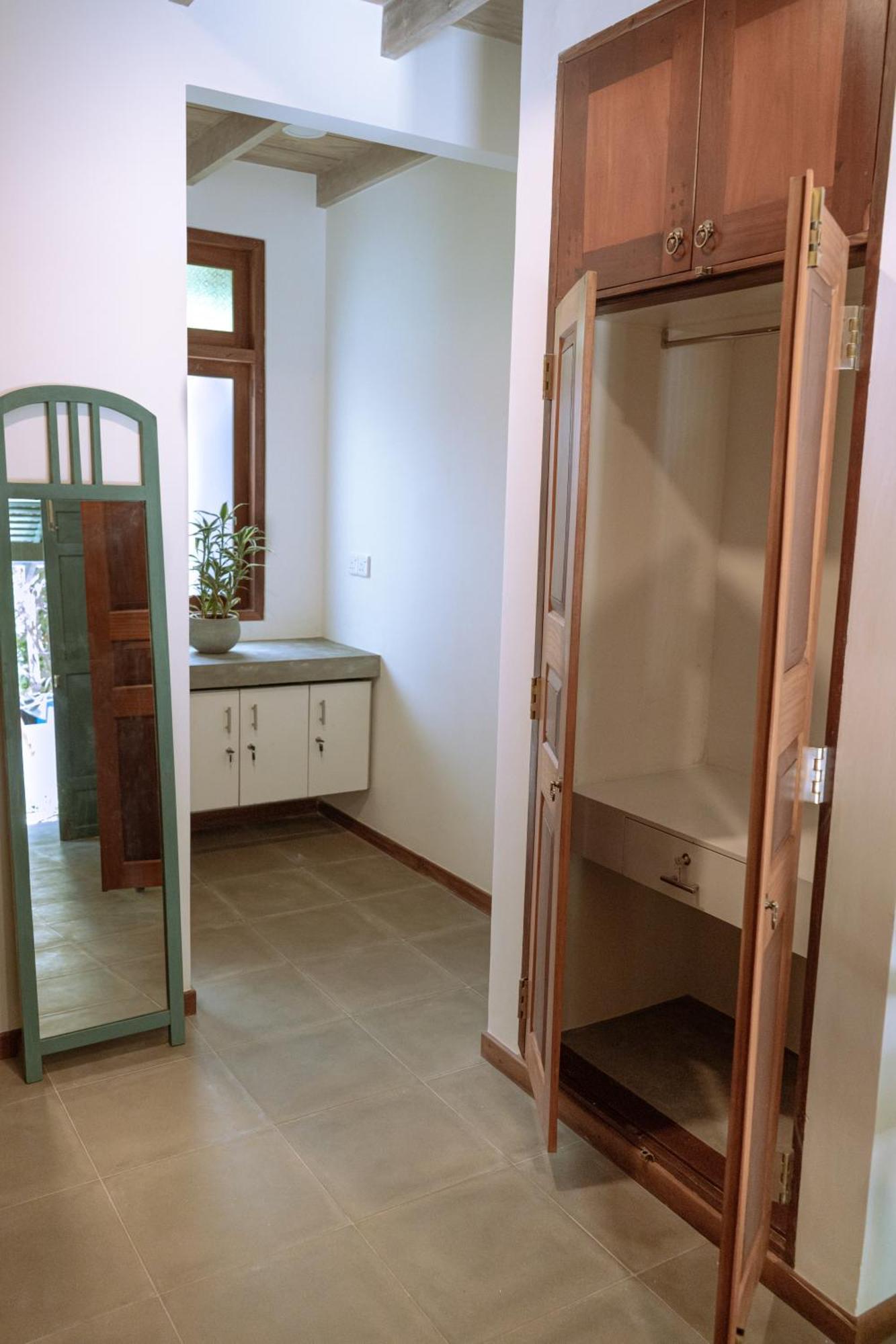 Auberge de jeunesse Locos Hiriketiya à Dikwella Extérieur photo
